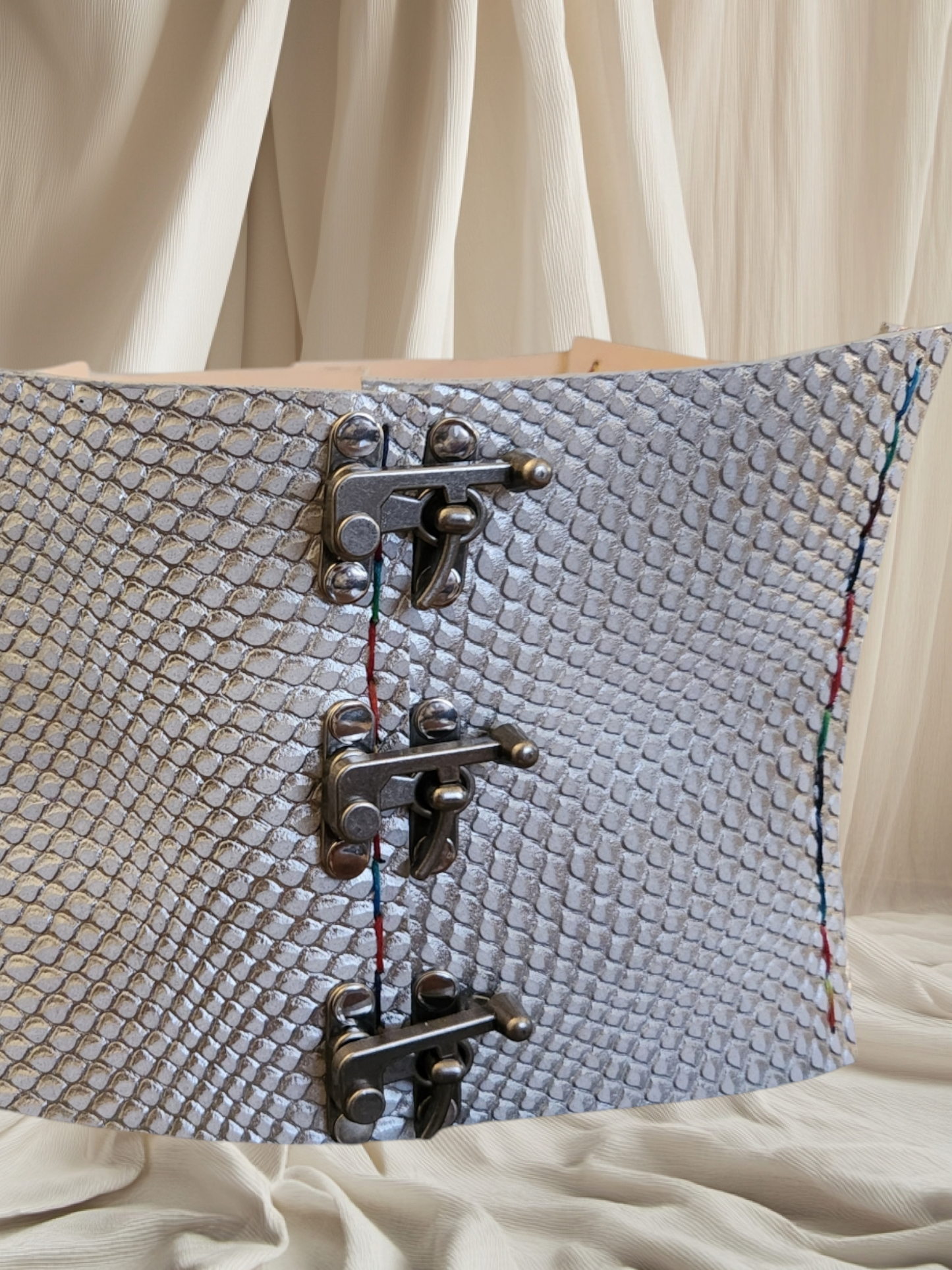 Silver Underbust w/swing clasp