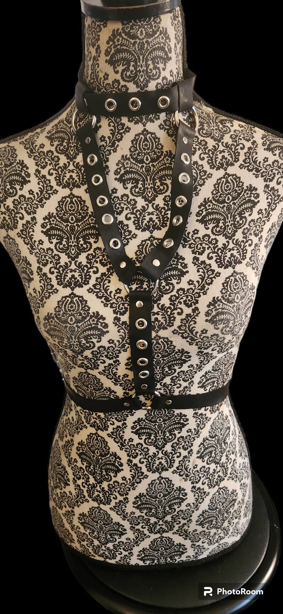 Black front Y harness